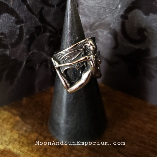 Lilith Ring