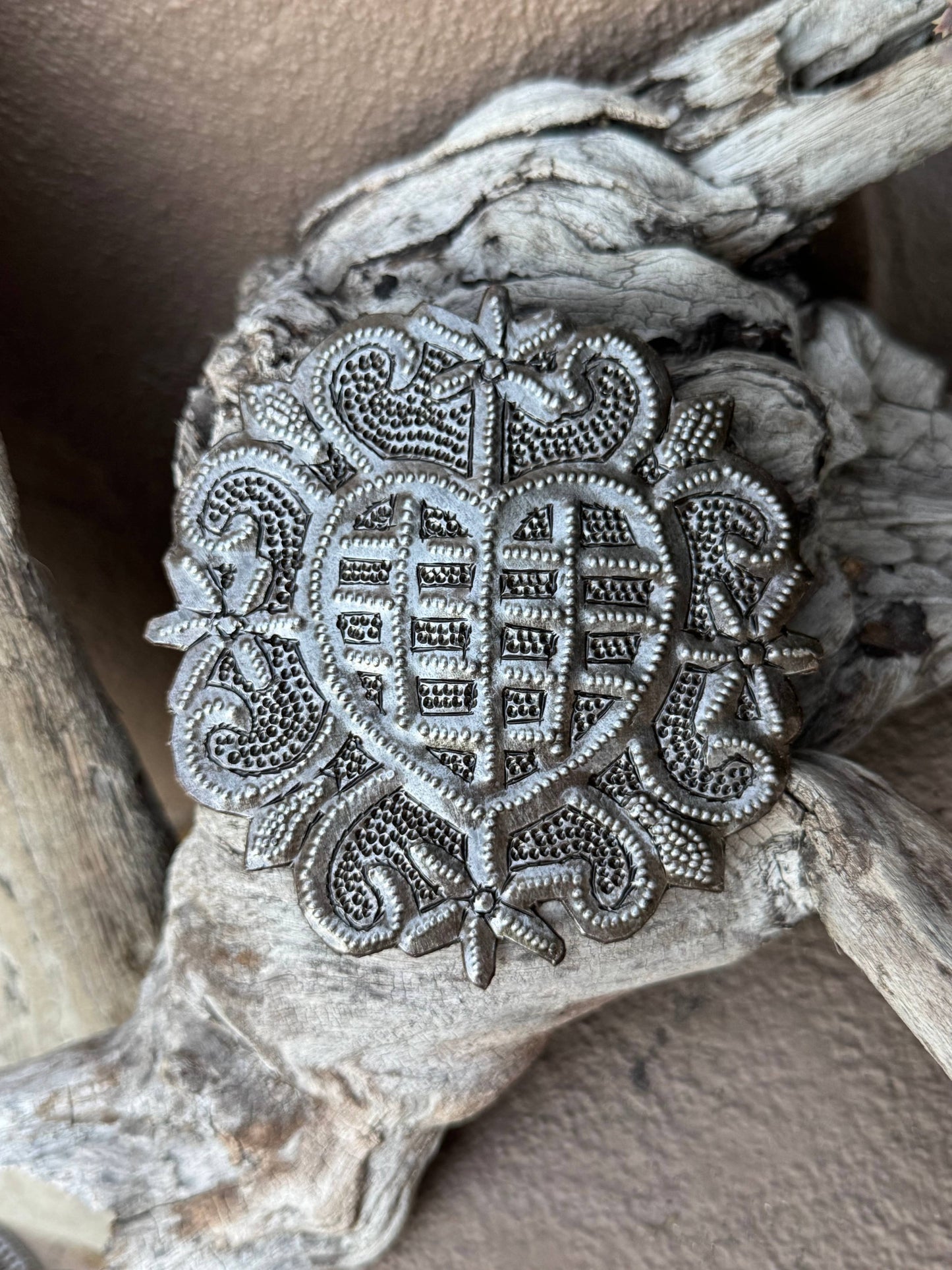 Erzulie Freda Metal Veve Ornament Handmade in Haiti
